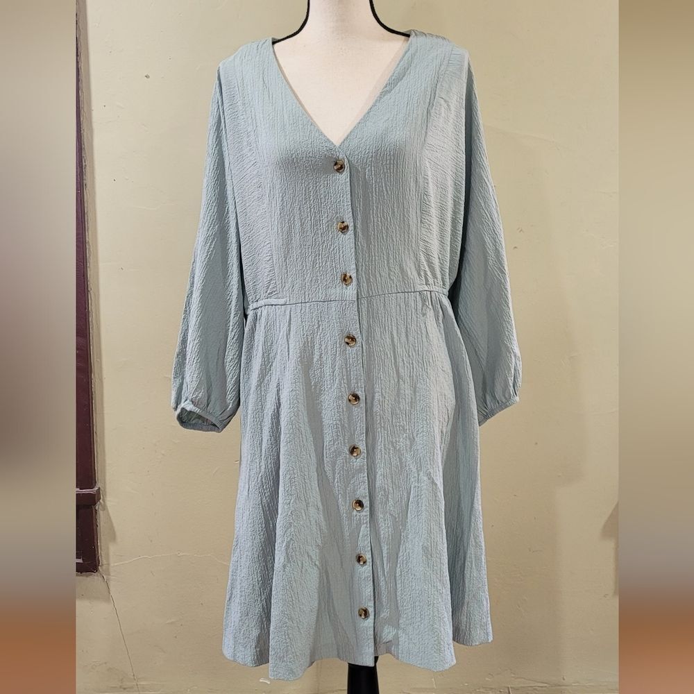 CALVIN KLEIN Women’s V Neck Long Sleeve Midi Mint Green button down dress